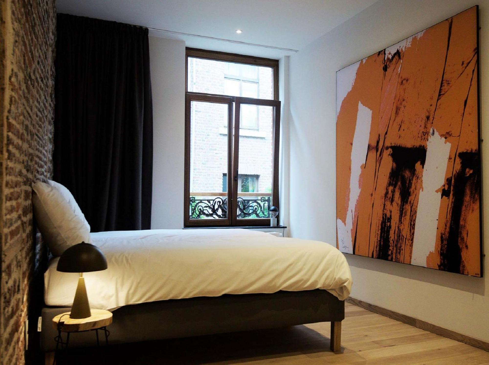 Bonjour Pierreuse Hotel Liege Bagian luar foto