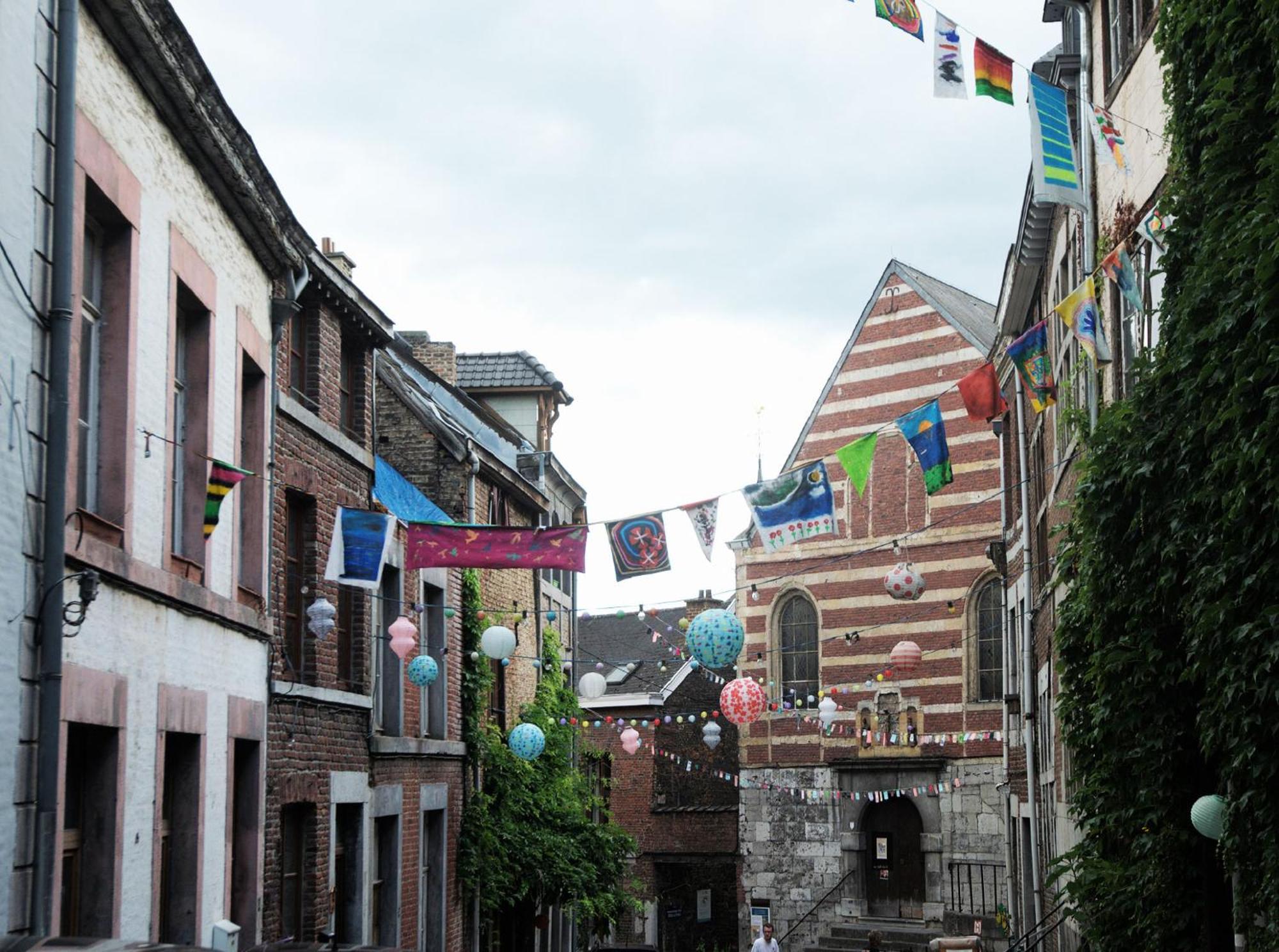 Bonjour Pierreuse Hotel Liege Bagian luar foto